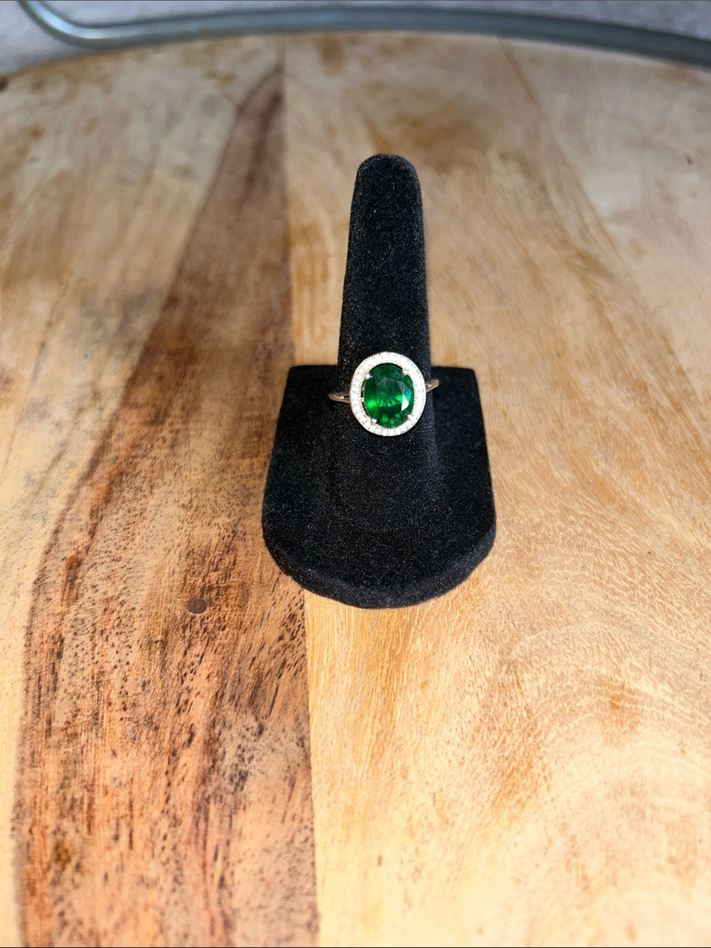 Elegant Green Stone Silver Ring
